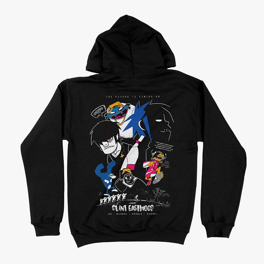Espalda de hoodie negro. Arte completo de Gorillaz (2D, Murdoc, Noodle, Russel) en la espalda con la frase "The Future is Coming On"