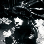 Polera Regular Fit Jamiroquai Dynamite | Álbum Icónico