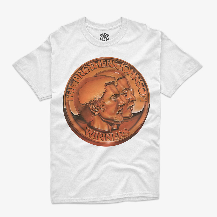 Polera Regular Fit The Brothers Johnson Winners | Medalla de la Portada