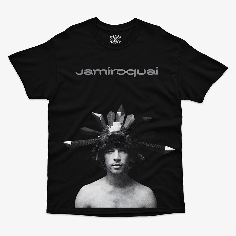 Polera Regular Fit Jay Kay Tribal Hat | Jamiroquai