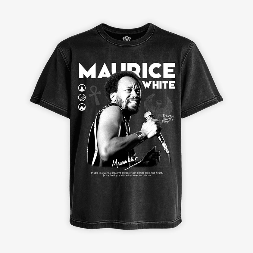 Polera Acid Wash Negra Maurice White exclusiva de Ritmoculto que muestra los elementos,su firma y su frase iconica de la musica