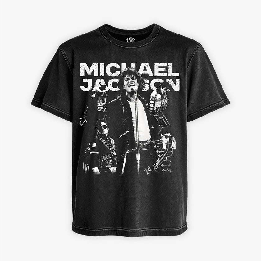 Polera Acid wash desgastada con diseno de Michael Jackson Icons Muestra un collage en blanco y negro con una gran foto central de Michael cantando en el escenario y cuatro imagenes mas pequenas de el con diferentes vestuarios iconicos