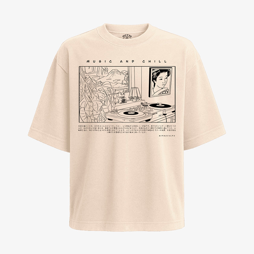 Polera arena oversized diseño Music And Chill tornamesas vinilos y estetica Lofi