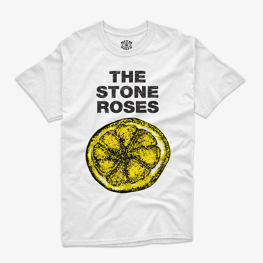 Polera clasica blanca con diseno frontal de The Stone Roses, limon iconico y nombre de la banda en negro