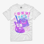 Polera de color blanco. Diseño frontal TG64 con una Guitarra Teisco morada, un casco samurái vaporwave y texto japonés/neón.