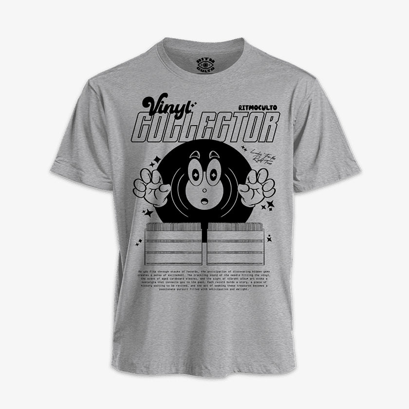 Polera gris jaspeado con diseno de personaje animado de vinilo asustado con guantes blancos, rodeado de colecciones de discos y texto "Vinyl Collector Ritmoculto"