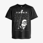 Polera negra Acid Wash con diseño central de un bajo Fender Jazz Bass, dos cráneos y el texto "Fender Jazz Bass" y "Forging a Legacy Through 4 Strings"