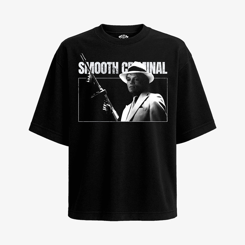 Polera negra oversize con diseño de Michael Jackson Smooth Criminal era Bad. Corte amplio streetwear. Exclusivo Ritmoculto Chile.