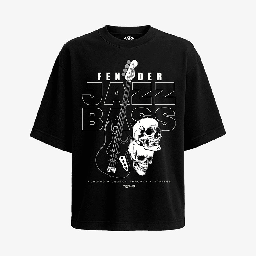 Polera negra oversized con diseño central de un bajo Fender Jazz Bass, dos cráneos y el texto "Fender Jazz Bass" y "Forging a Legacy Through 4 Strings"