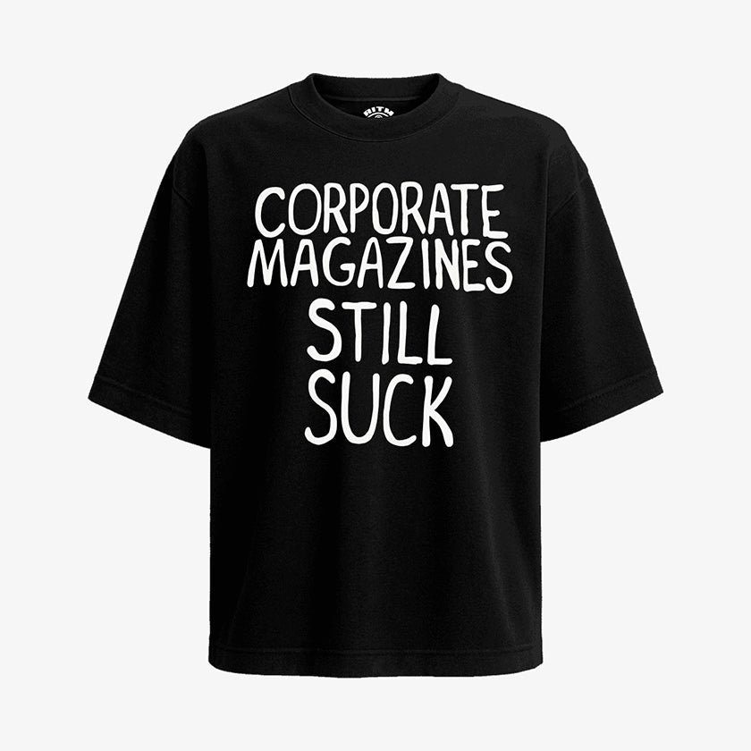 Polera negra oversized texto Corporate Magazines Still Suck Kurt Cobain Rolling Stone 1992 grunge Ritmoculto
