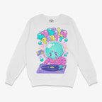 Polerón de cuello redondo blanco con diseño central "Bubble Party" de un personaje estilo DJ con cabeza de burbuja, chaqueta rosada y guantes, manipulando un tornamesa morado, con efectos de burbujas y notas musicales